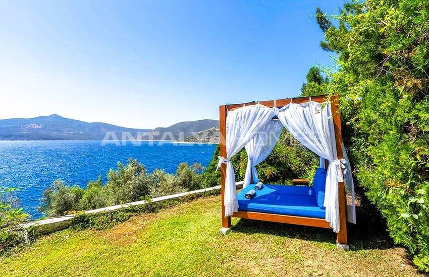 1-bedroom Seafront Villa with Private Pool in Kaş Kalkan 10