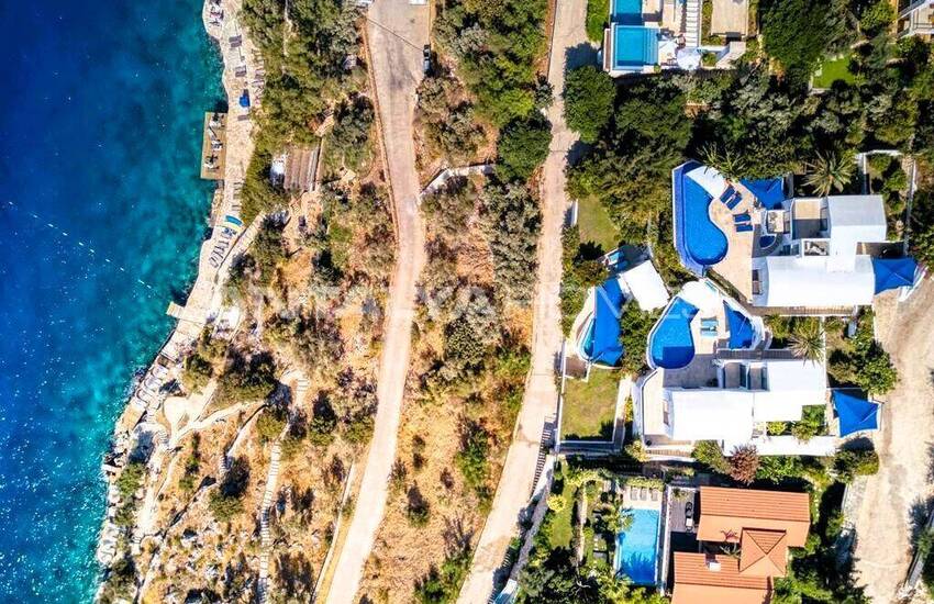1-bedroom Seafront Villa with Private Pool in Kaş Kalkan 1