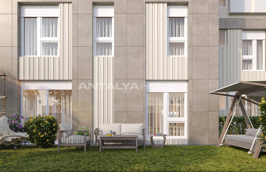 Middle and Ground Floor Apartments with Pool in Antalya Kepez 1