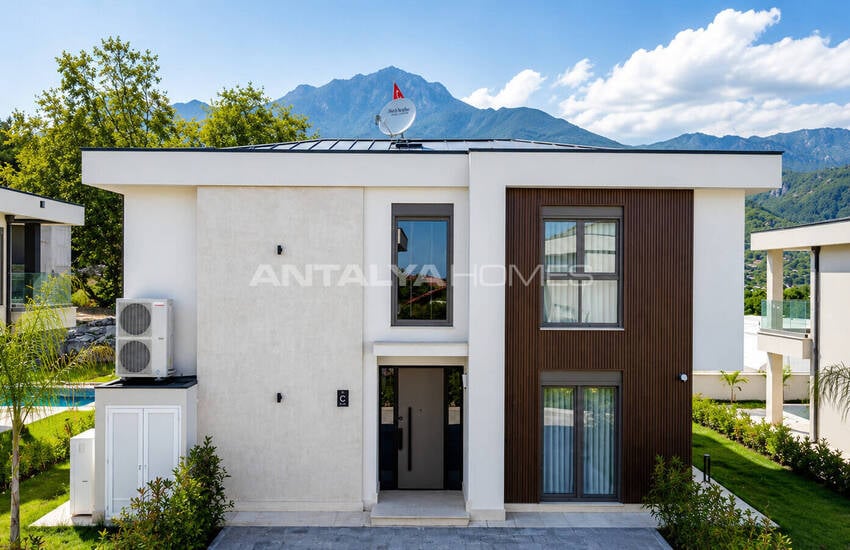 Vrijstaande Villa Met 4 Slaapkamers En Zeezicht In Kemer, Antalya 11