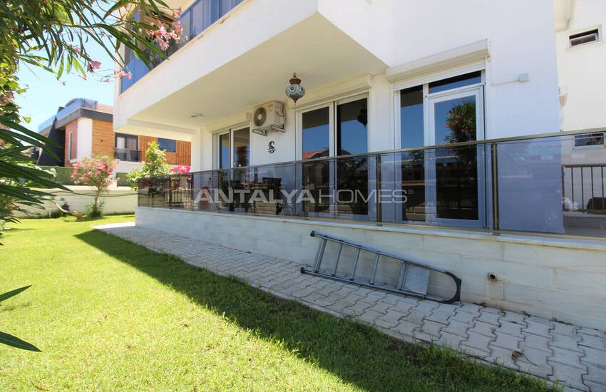Ground-floor Apartment with Communal Pool in Antalya Serik 2