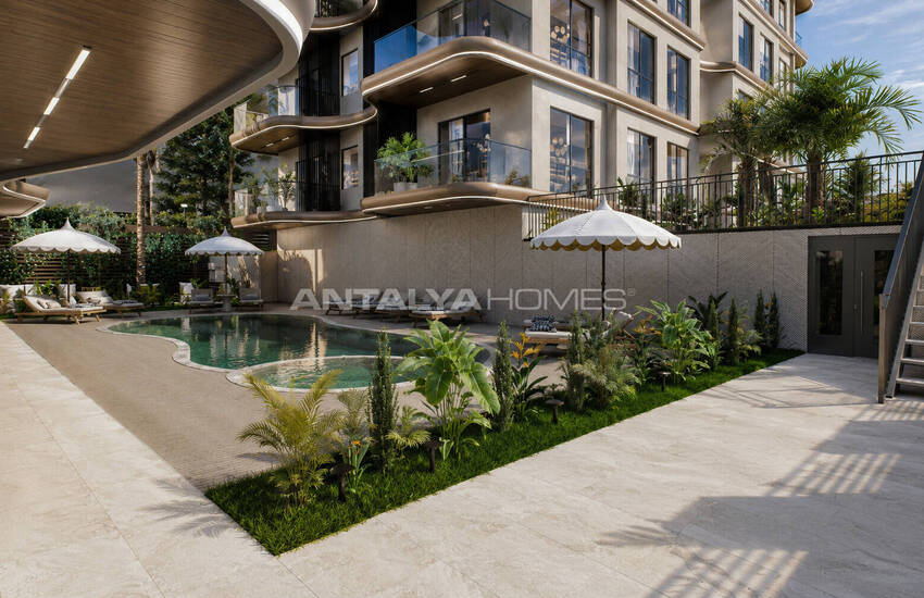 Apartments with Shared Pool Near the Beach in Alanya Center 3