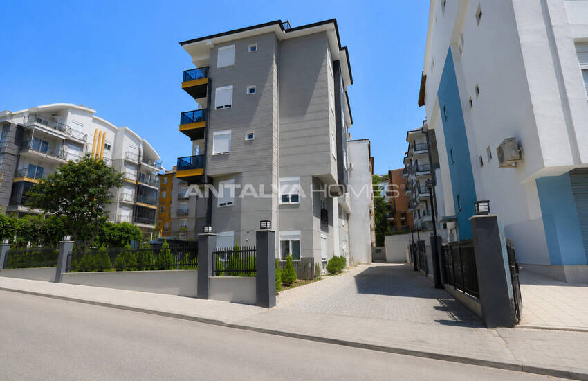 3-bedroom Duplex Apartment Near City Hospital in Kepez Antalya 3