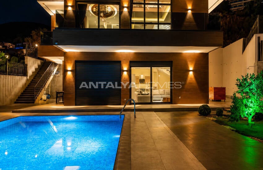 Detached Villa with Sea View and Pool in Alanya Turkey 3