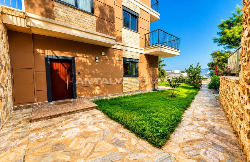 City-view Villa in Alanya Turkey with Spacious Layout 12