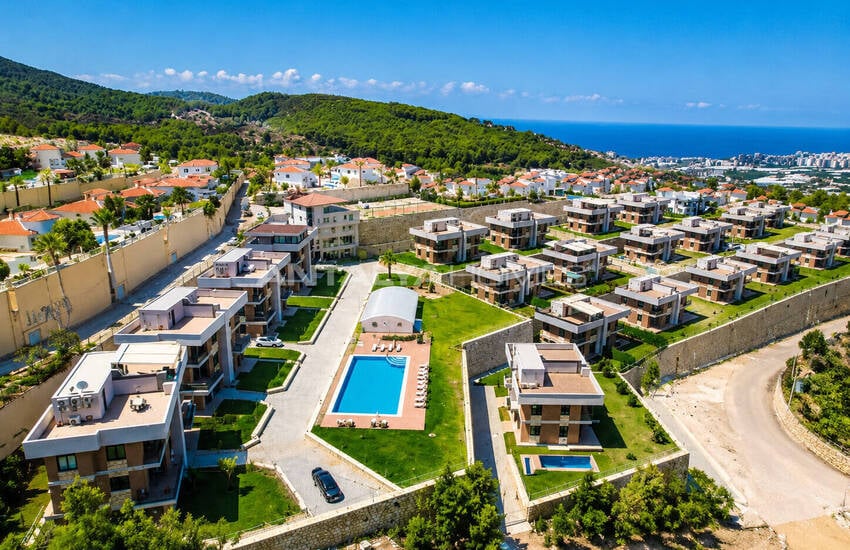 City-view Villa in Alanya Turkey with Spacious Layout 3