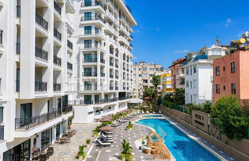 Spacious Sea-view Apartment for Sale in Alanya Turkey 3