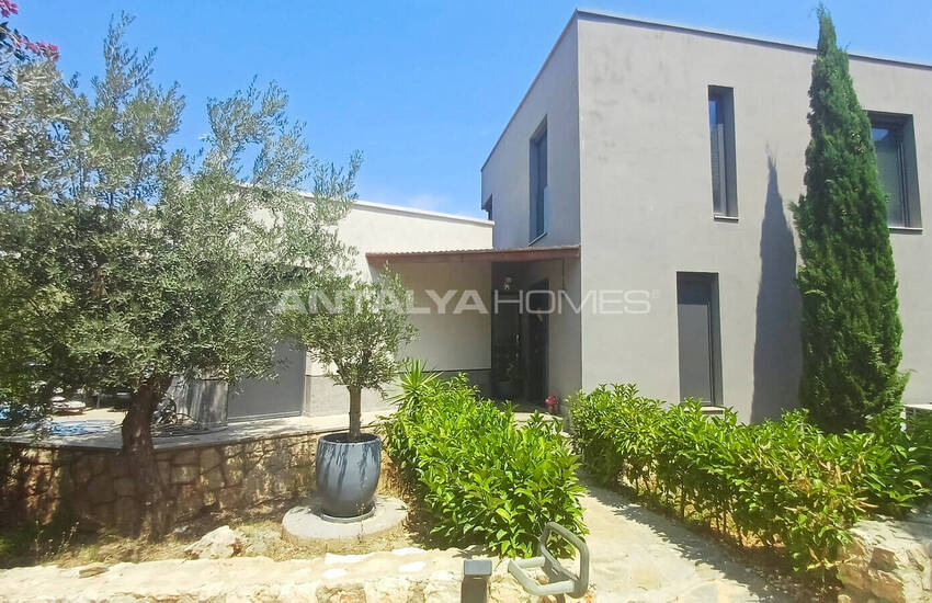 4-bedroom Stylish Villa with Pool in Antalya Kas 9