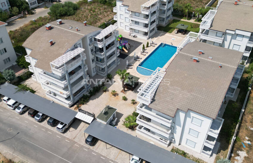 Antalya Kadriye'de Ortak Havuzlu Bahçe Katı Daire 6