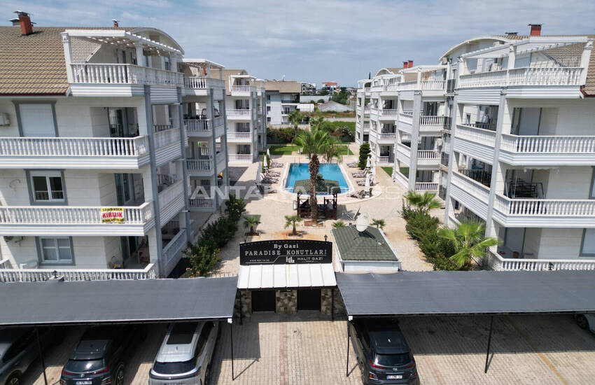 Antalya Kadriye'de Ortak Havuzlu Bahçe Katı Daire 4