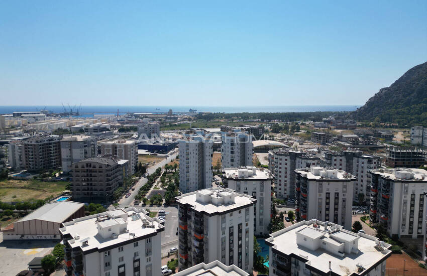 Tenis Resort Apartment with Rich Amenities in Antalya Konyaaltı 3