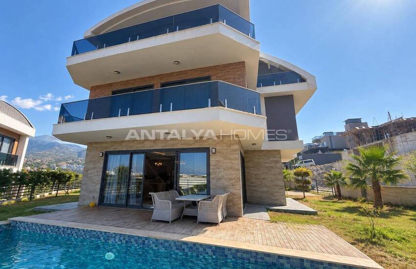 Freistehende 7-zimmer-villa Mit Pool In Alanya 3