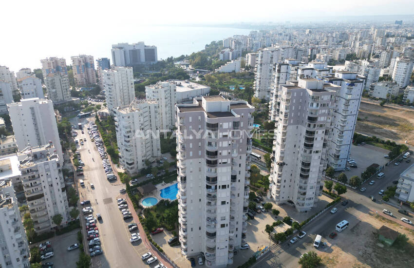 Apartment Within Walking Distance of the Sea in Antalya Muratpasa 4