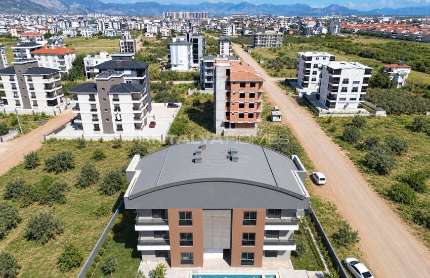 Antalya Döşemealtı'nda Yatırıma Uygun Havuzlu Sıfır Bina 3