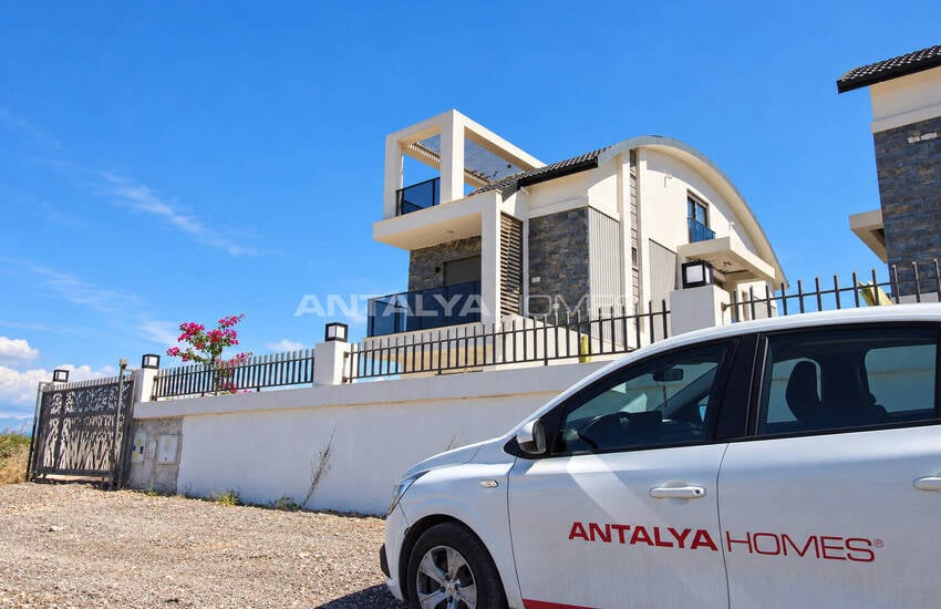 5-bedroom Detached Villa with Private Pool in Antalya Belek 1