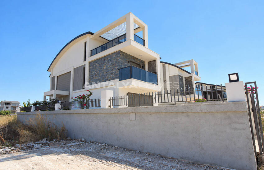 5-bedroom Detached Villa with Private Pool in Antalya Belek 3