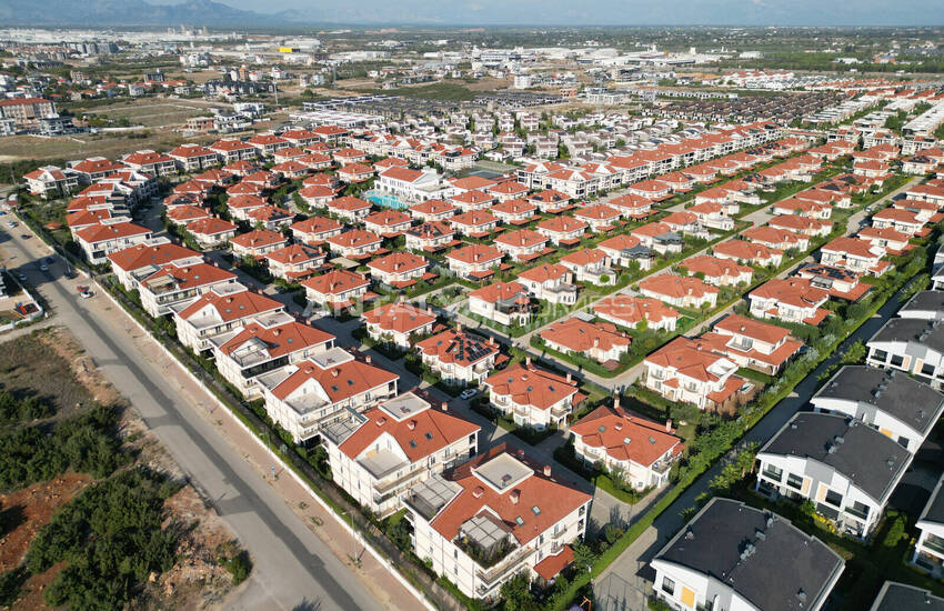 Modern Semi-detached Villa for Sale in Döşemealtı Antalya 5