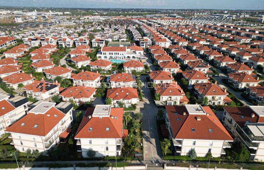 Modern Semi-detached Villa for Sale in Döşemealtı Antalya 12