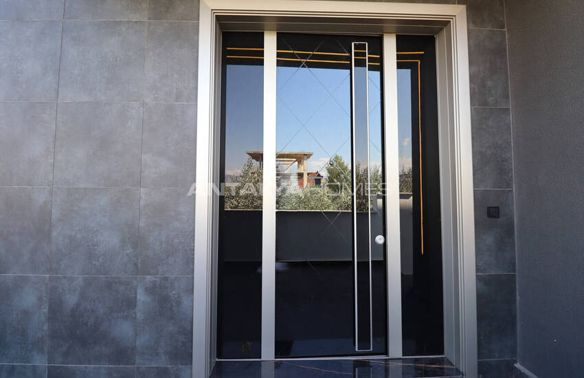 Detached Villa with a Private Pool in Antalya Dosemealti 19