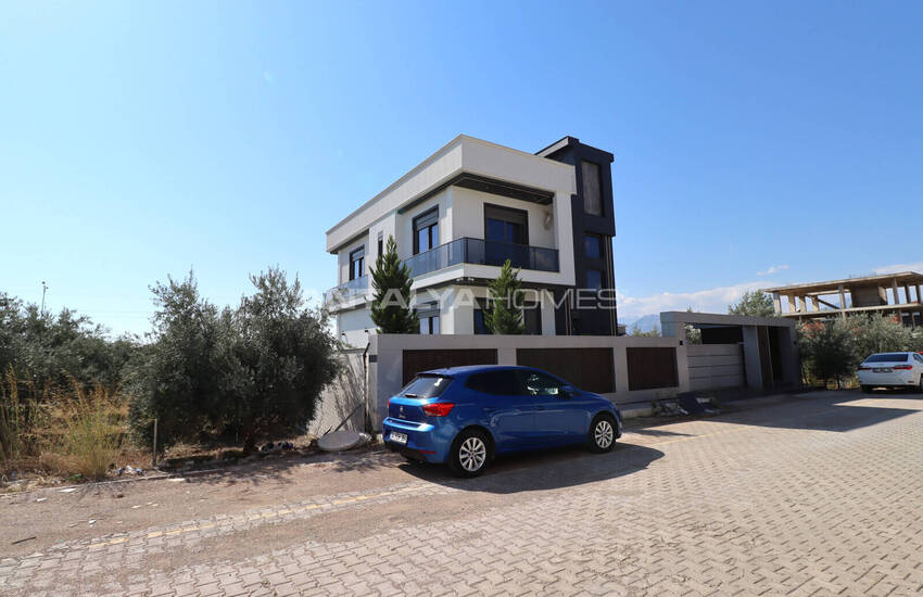 Detached Villa with a Private Pool in Antalya Dosemealti 13