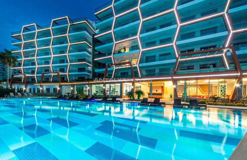 Artistically Designed Beachfront Apartments in Alanya 4