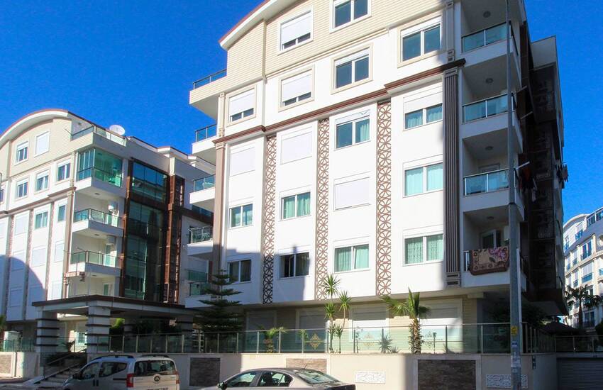 Moderna Lägenheter I Ett Elegant Designat Komplex I Antalya