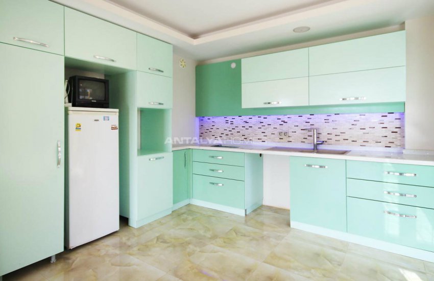 Semi-detached Villa Close to the Beach in Antalya 7