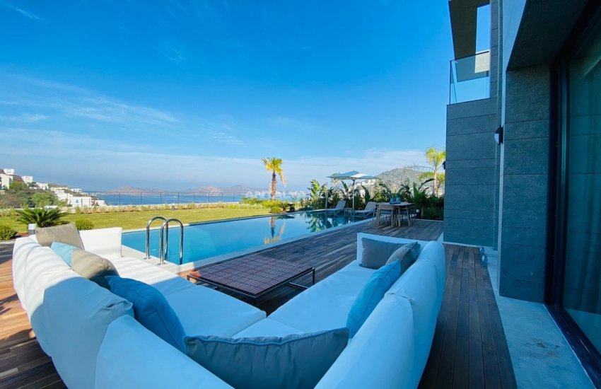 Bodrum Yalıkavak'ta Sahile Yürüme Mesafesinde Dubleks Villa 6