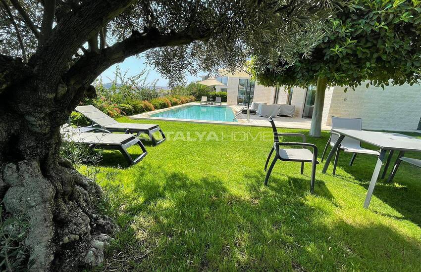 Luxury Sea View Villas with Private Pier in Bodrum Mugla 4