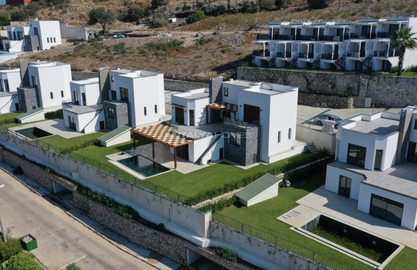 Luxury Detached Villas with Private Pier in Bodrum Yalikavak 10