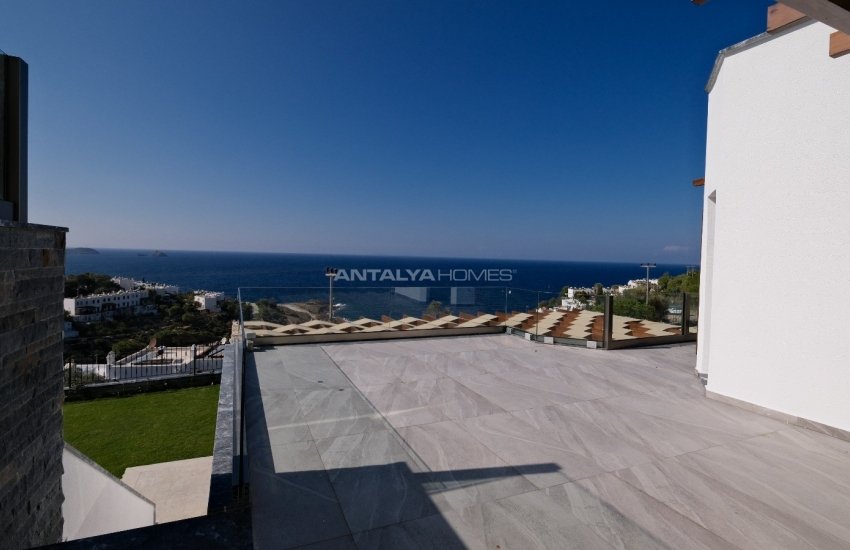 Luxury Detached Villas with Private Pier in Bodrum Yalikavak 2