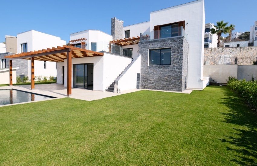 Luxury Detached Villas with Private Pier in Bodrum Yalikavak 7