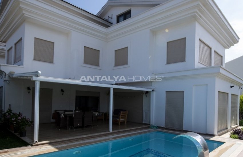 Well-maintained Modern Villa Close to the Beach in Mugla 4