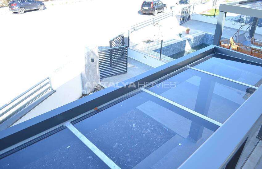 Fethiye'nin Merkezinde Bahçeli ve Modern Tasarımlı Villalar 13