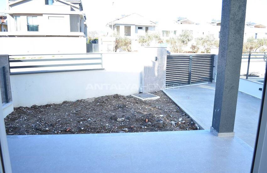 Fethiye'nin Merkezinde Bahçeli ve Modern Tasarımlı Villalar 16