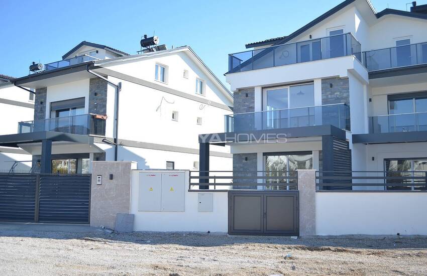 Fethiye'nin Merkezinde Bahçeli ve Modern Tasarımlı Villalar 3