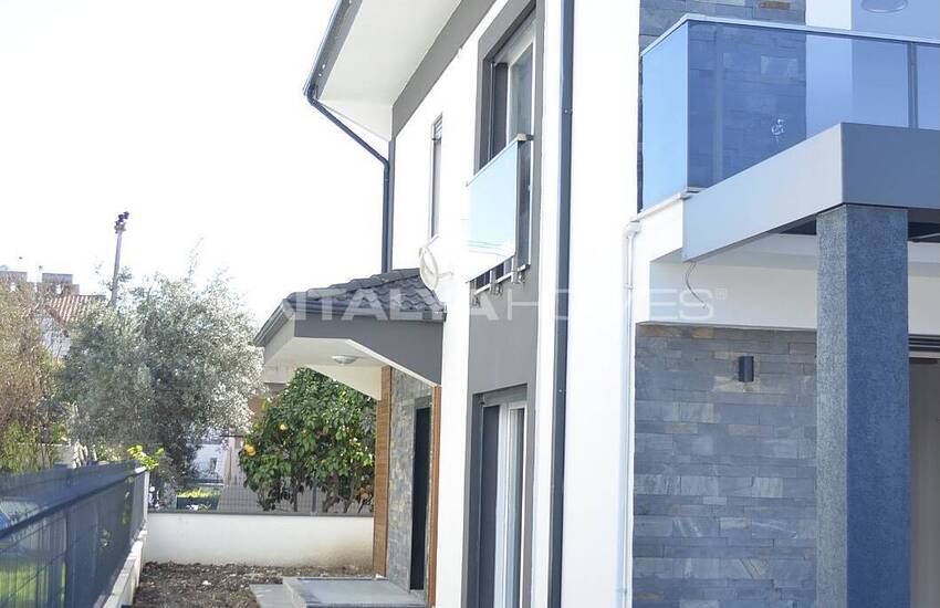Fethiye'nin Merkezinde Bahçeli ve Modern Tasarımlı Villalar 4