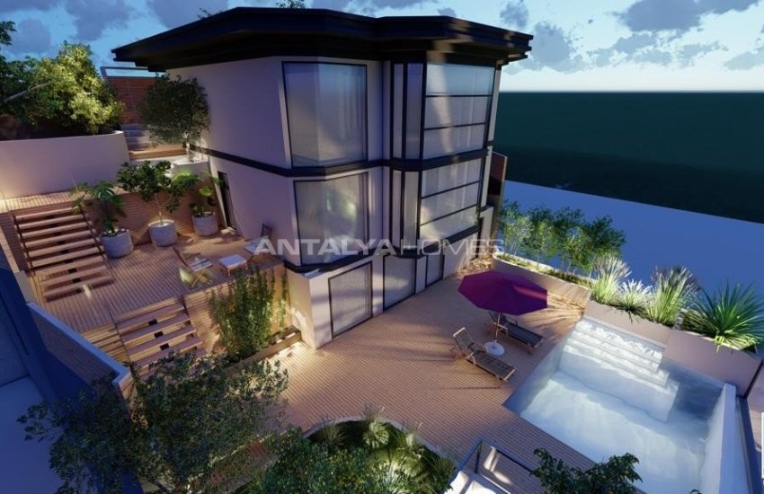 Triplex Villa with Pool and Garden in Karagozler Fethiye