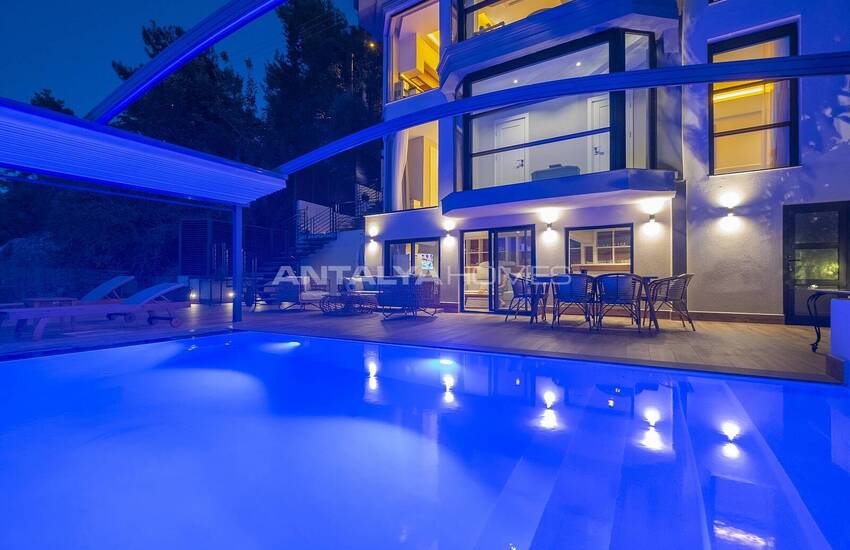 Triplex Villa with Pool and Garden in Karagozler Fethiye 14