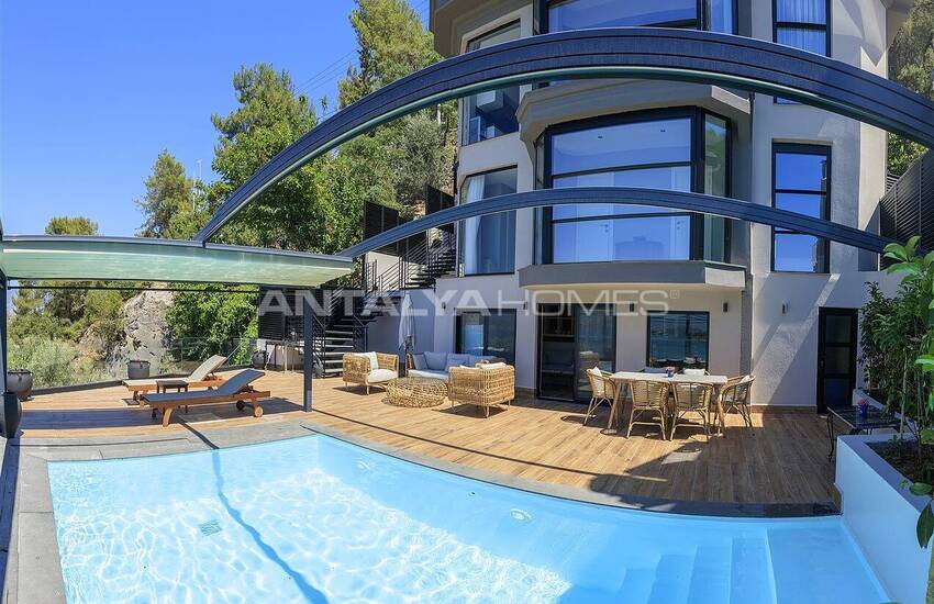 Triplex Villa with Pool and Garden in Karagozler Fethiye 1