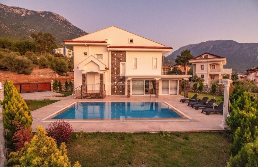 House with Private Turkish Bath and Pool in Ovacik, Fethiye 3