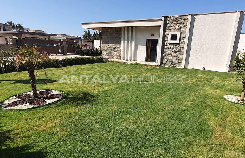 Detached Villas with Private Gardens in Mugla Bodrum 9