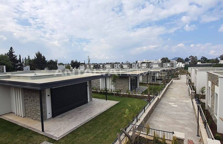 Detached Villas with Private Gardens in Mugla Bodrum 11