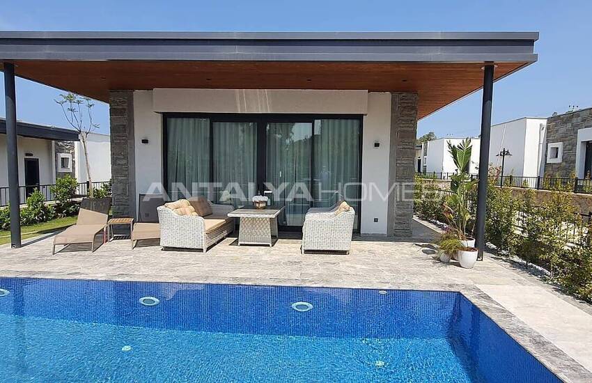 Detached Villas with Private Gardens in Mugla Bodrum 3