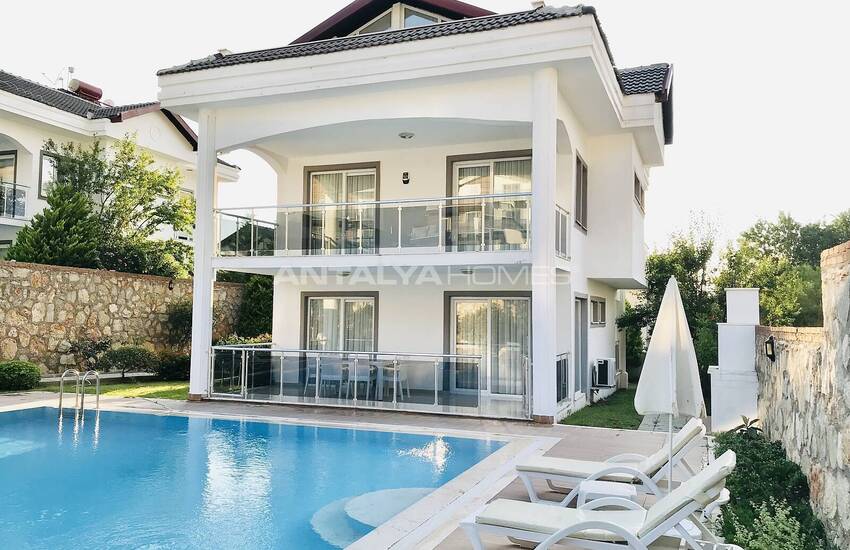 Villa Med Simbassäng Och Unik Naturutsikt I Oludeniz Fethiye 4