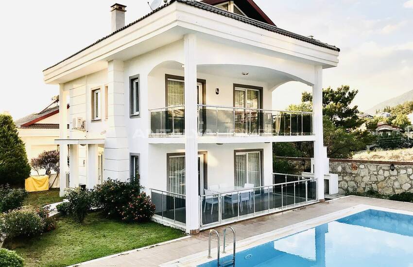 Villa Med Simbassäng Och Unik Naturutsikt I Oludeniz Fethiye 2