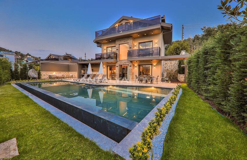 Lyxvillor Med Privata Pooler Och Bastu I Ciftlik, Fethiye