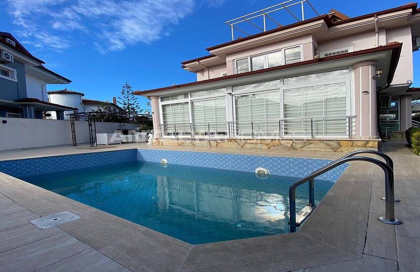 Triplex Fristående Hus Med Säkerhetskameror I Akarca Fethiye 1