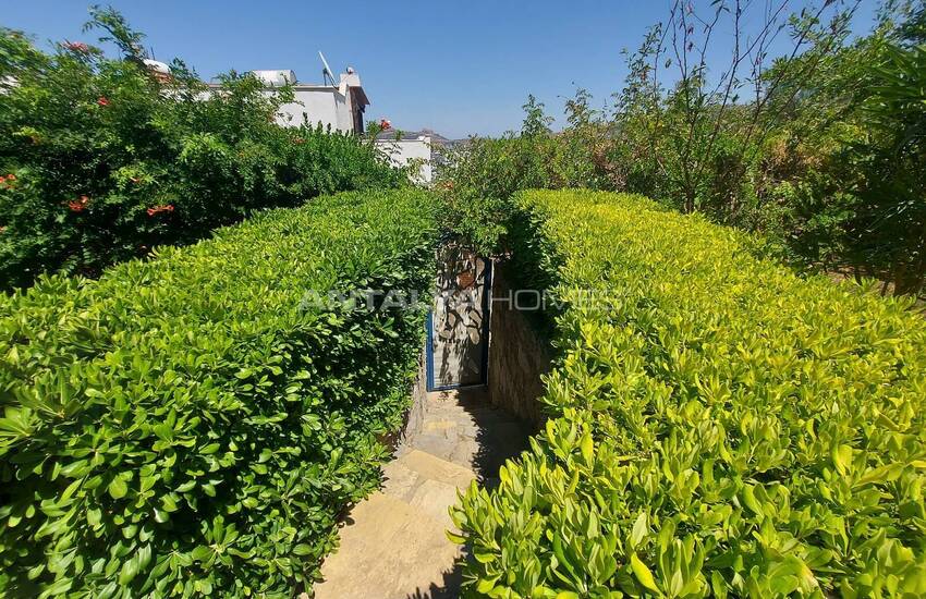 Detached House with Sea View in Corner Location in Bodrum 2