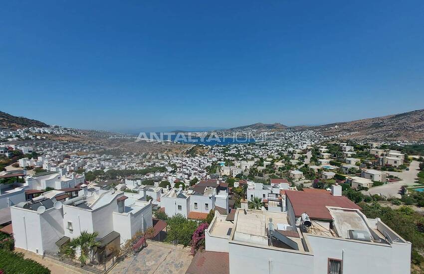 Detached House with Sea View in Corner Location in Bodrum 7